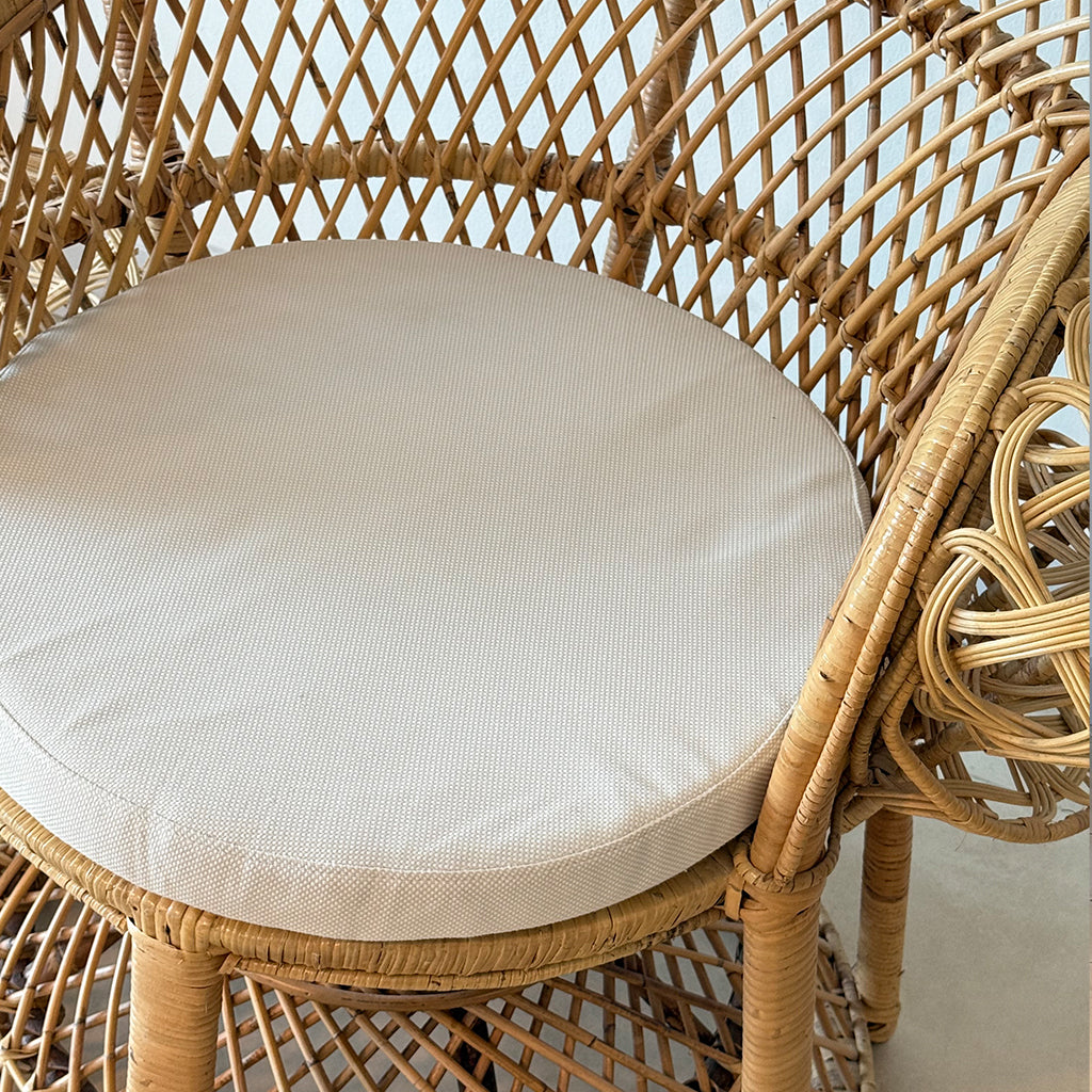 Peacock Lounge Chair 2